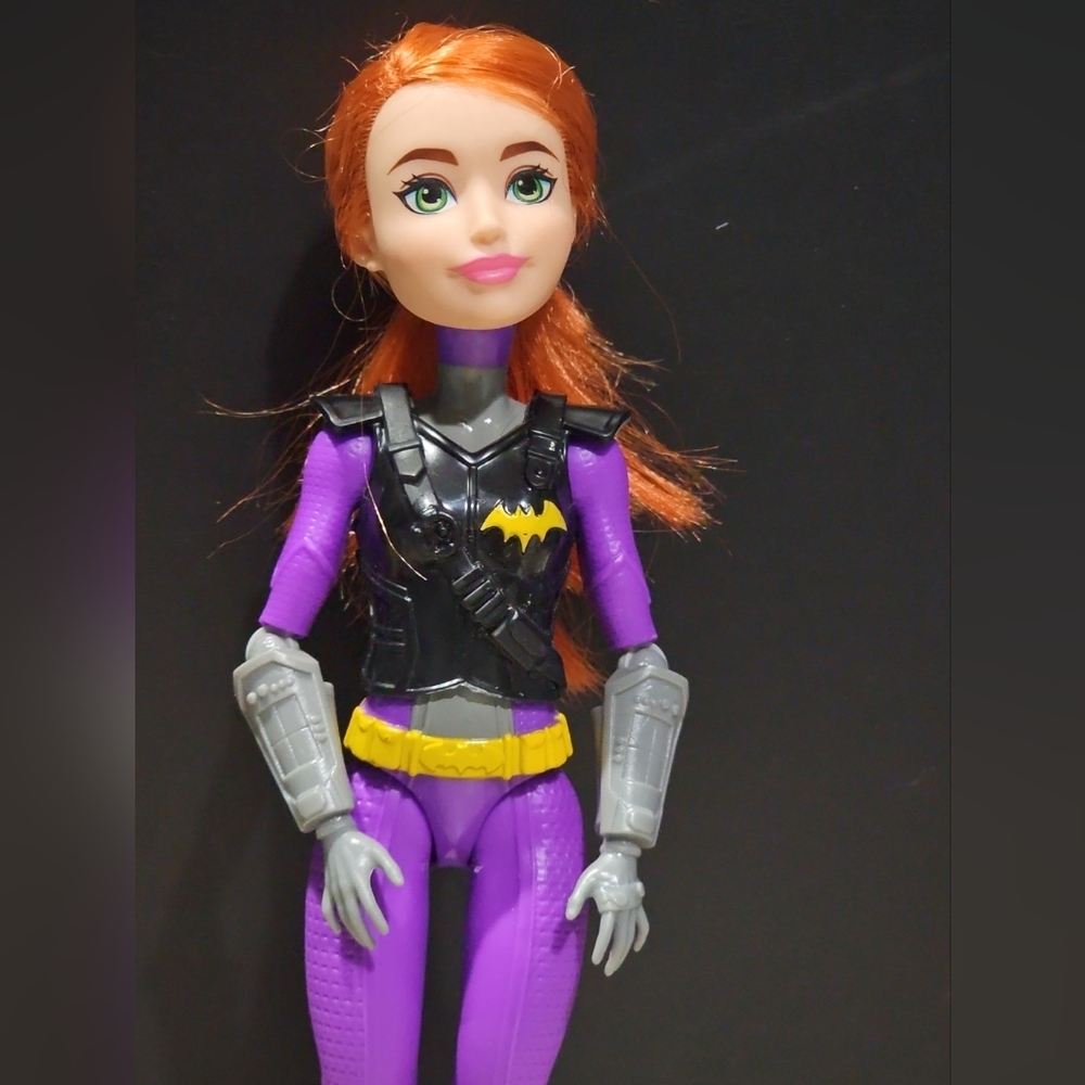 Mattel DC SUPER-HERO‎ GIRLS Batgirl Doll w/ Mission Gear 12" - Picture 2 of 6